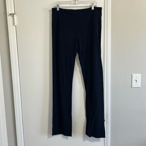 Athleta elation yoga pants